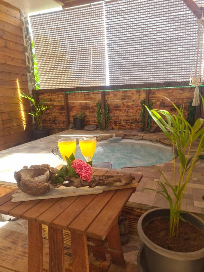 Kami Lodge F3 Jacuzzi Riviere-Salee Экстерьер фото