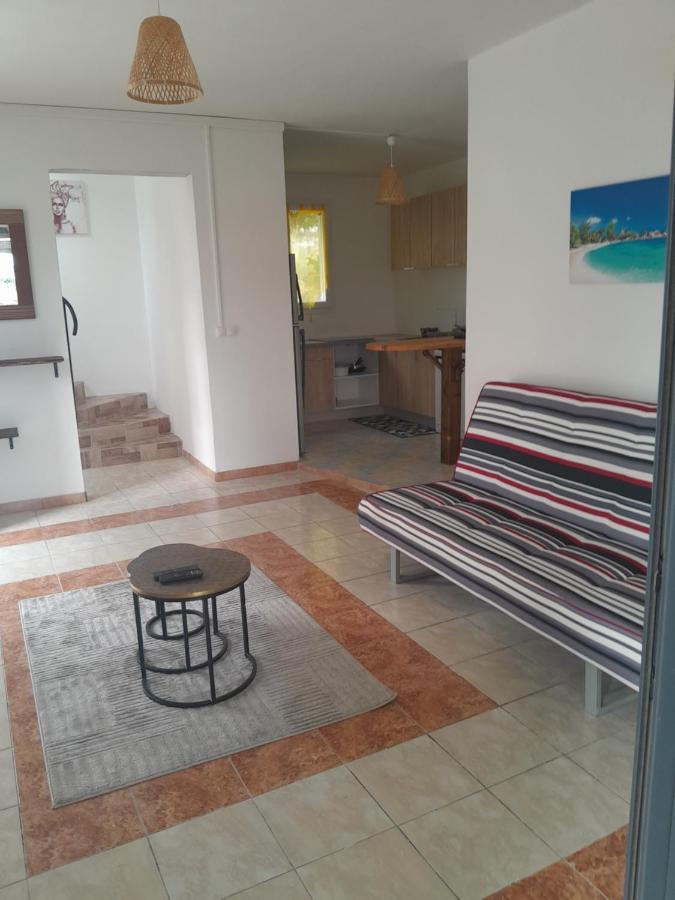 Kami Lodge F3 Jacuzzi Riviere-Salee Экстерьер фото
