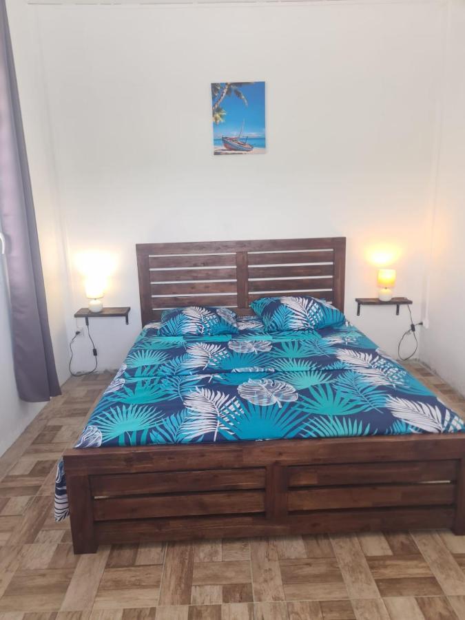 Kami Lodge F3 Jacuzzi Riviere-Salee Экстерьер фото
